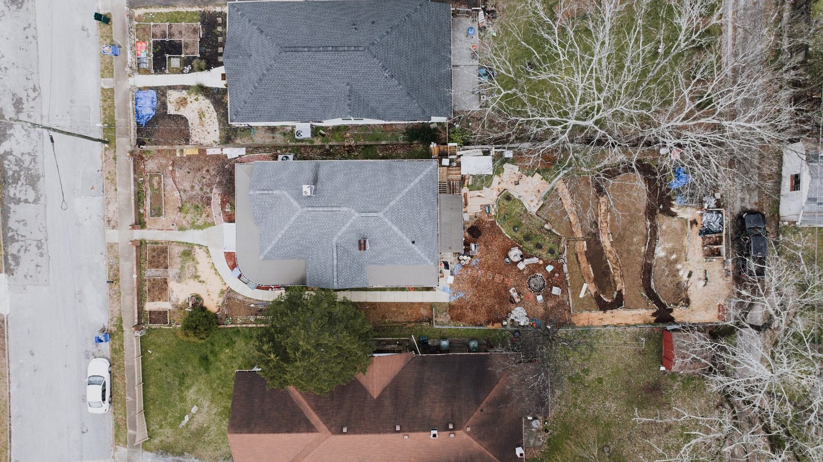 Aerial view of residential homes and yards in a Chattanooga, Tennessee neighborhood.

The photo shows Chattanooga, but the page is about a Plant City, Florida firm. You may want a local photo so visitors aren't confused.